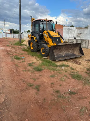 Retroescavadeira 4x4 2020 jcb 3cx