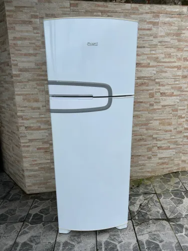 Geladeira Consul Frost Free Semi nova
