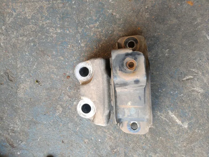 Coxim do câmbio Fiat Punto 1.8 8v 2009