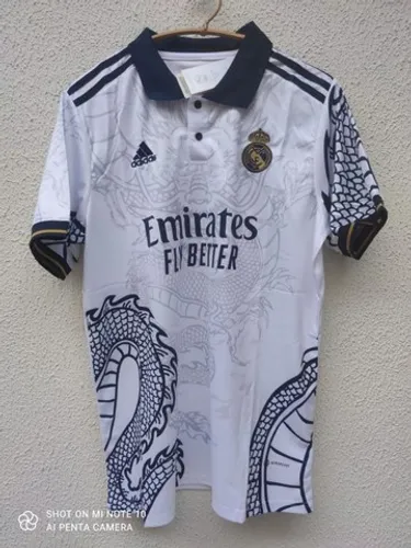 Camiseta de time real Madrid dragão