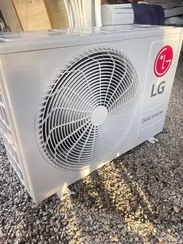 AR CONDICIONADO LG DUAL INVERTER 12000Btus