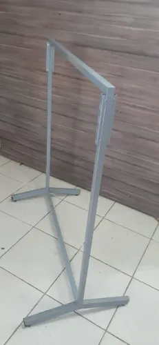 Arara para roupa
