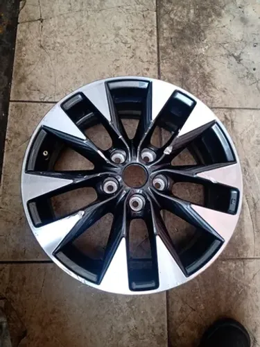 Roda Do Nissan Sentra Aro 17 Com Detalhe