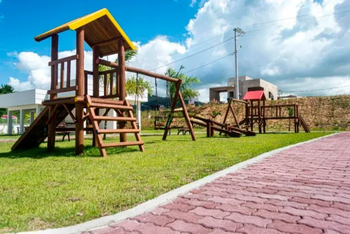Condomínio Royal Garden - compre o lote e ganhe o projeto da casa !