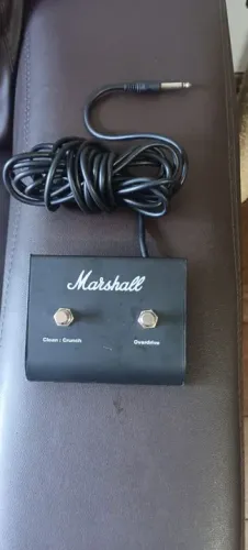 Pedal Footswitch Marshall PEDL-90010 seminovo