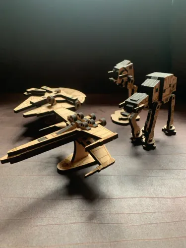 Naves Star Wars em Madeira