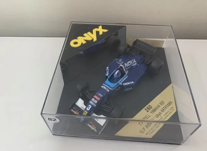 Miniatura Formula 1 Tyrrell Yamaha 023/Ukyo Katayama 1995