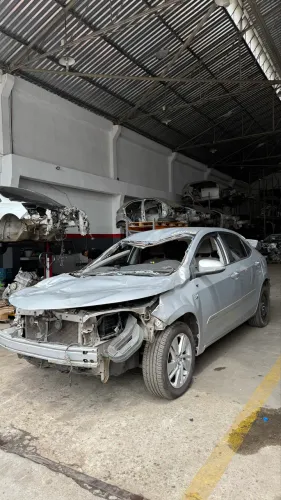 Toyota Corolla 1.8 peças