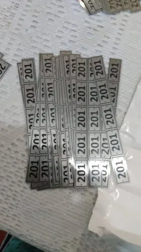 Placa de identificação