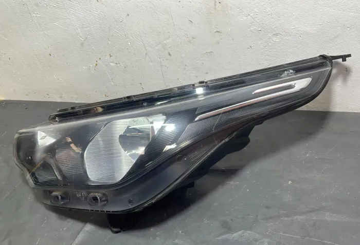 Farol strada 2022 lado esquerdo