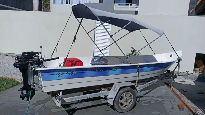 Barco fibra, com motor e carreta rodoviária!