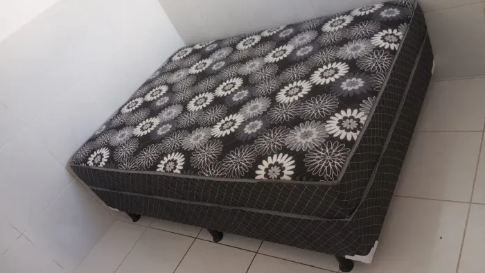 Cama box molas ensacadas