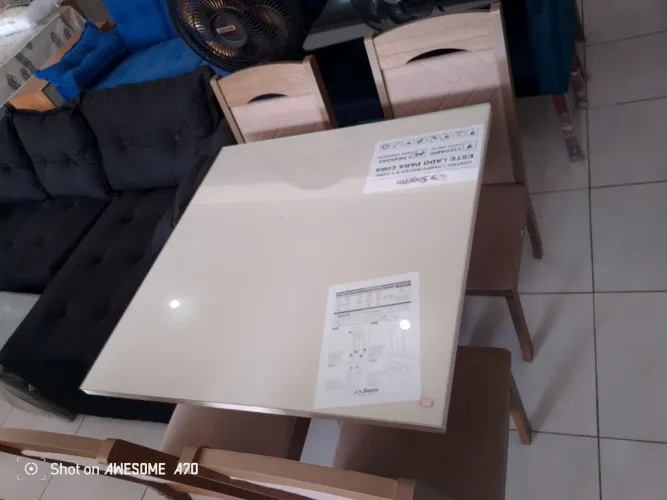 Mesa quadrada com tampo de vidro - ENTREGA E MONTAGEM GRÁTIS 