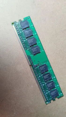 Memória RAM DDR2 1GB/2GB Desktop - Elpida - PC2-6400 800MHz