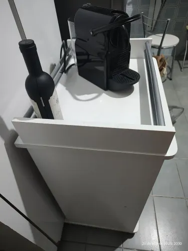 DUAS MESINHAS DE BAR