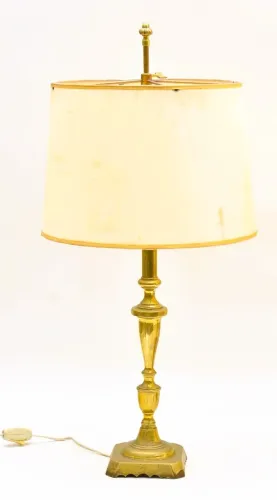 Grande Abajur (80 cm altura) Bronze dourado maciço polido Base quadrada borda recortada*