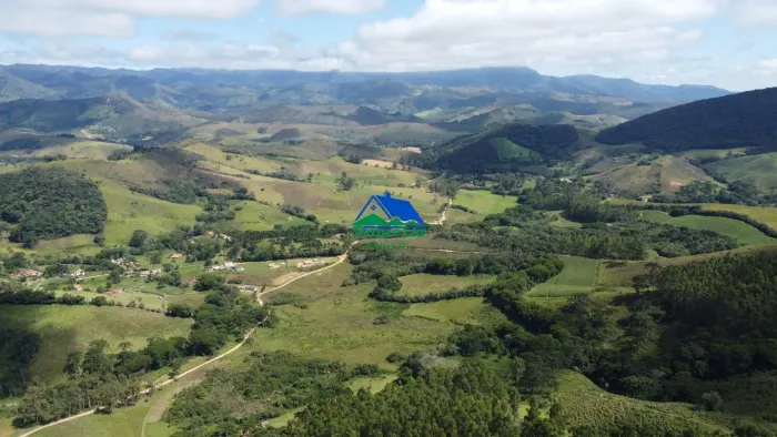 Terreno com 6 hectares à venda - Bairro Quatro Óleos, Aiuruoca/MG