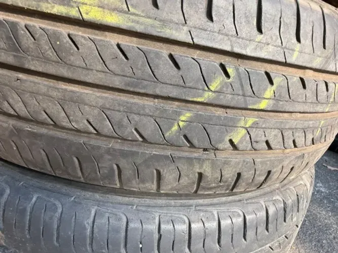 Pneu 185/60/14 Goodride de 90 % vida útil