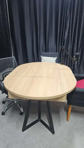 Mesa de reunião 6 lugares oval e modular