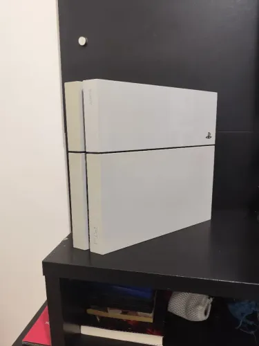 Playstation 4 - Branco