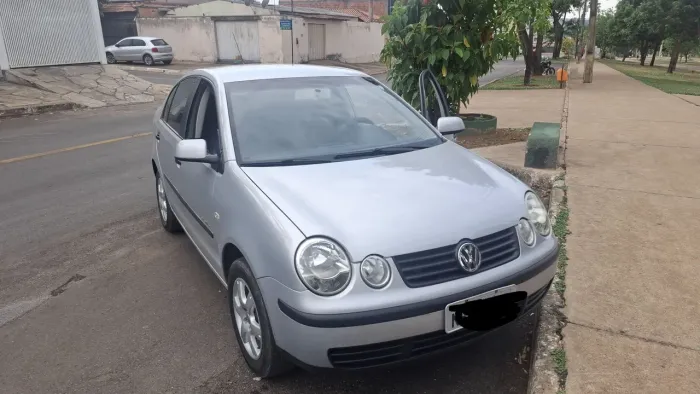 Volkswagen Polo Sedan 1.6 MI 101cv 8V 4P 2005