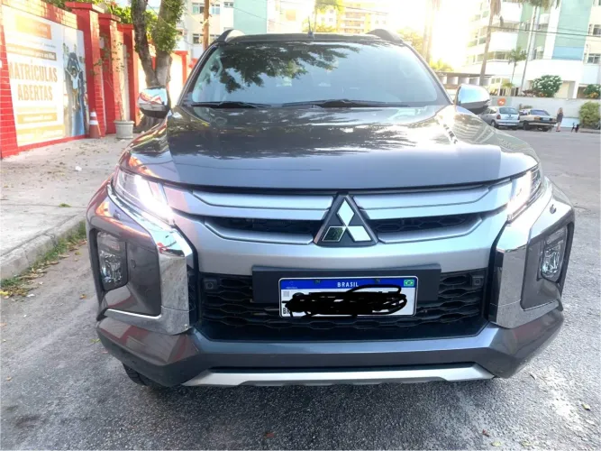 Mitsubishi L200 Triton Sport HPE-S 2.4 CD Dies. AUT 2025