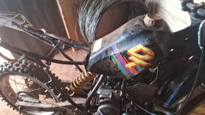 Vende-se moto para roça Dt