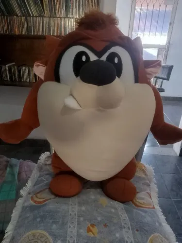 Boneco de pelúcia do Baby Taz Mania personagem da Warner Bros.