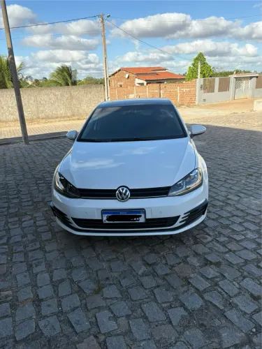 Volkswagen Golf Comfortline 1.6 MSI Total Flex Mec. 2016