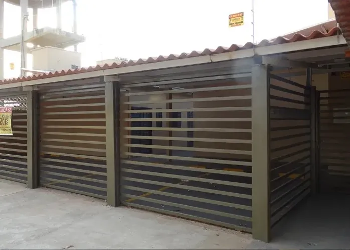 Conjunto de 10 kitnets ao lado da UFG Samambaia com Renda bruta 10 mil mês.