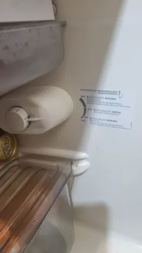 Frigobar com controle de refrigeração 80 Lt