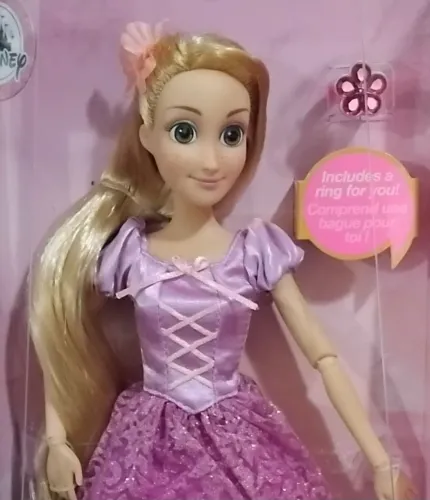 Boneca Princesa Rapunzel da Disney com anel