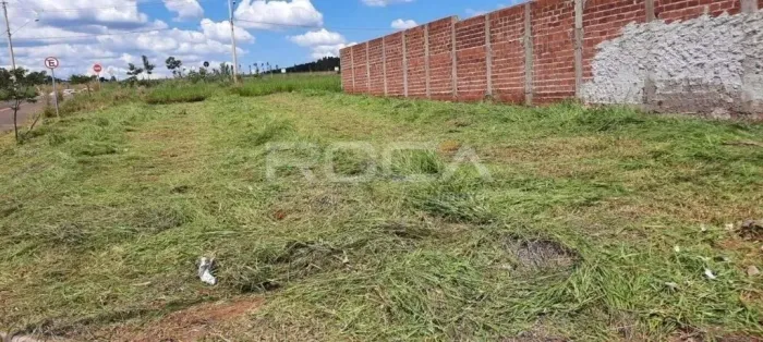 Venda de Terreno / Lote na cidade de São Carlos