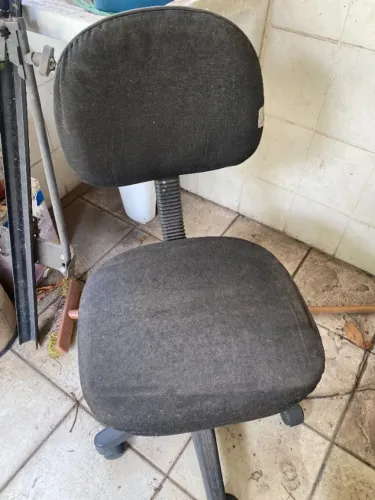 Cadeira de Escritório Modelo Secretária