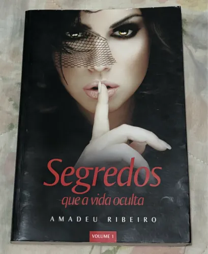 Segredos Que A Vida Oculta