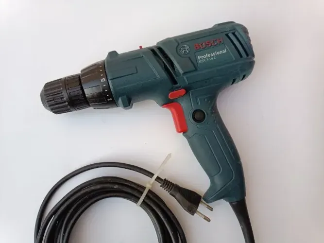 Parafusadeira (com fio) - Bosch GSR 7 14E - 127V - Envio OLX Pay
