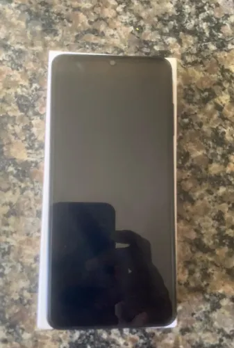 Galaxy A06 novo na caixa e um smart TV LG 32"