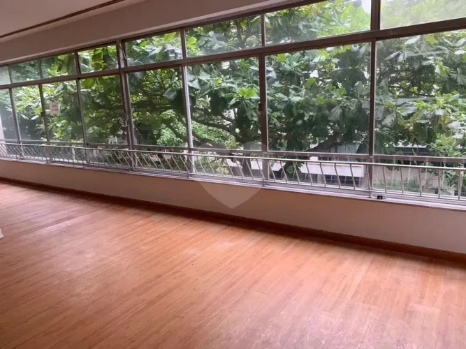 Apartamento à venda com 4 quartos, sendo 2 suítes, no condomínio Do Edifício Nassau, Rio d