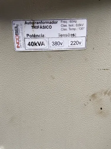 Autotransformador Trifásico 40kVA 380V/220V