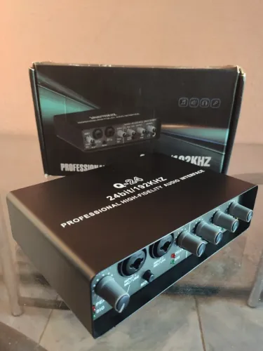 Interface de áudio profissional 24Bit-192khz 