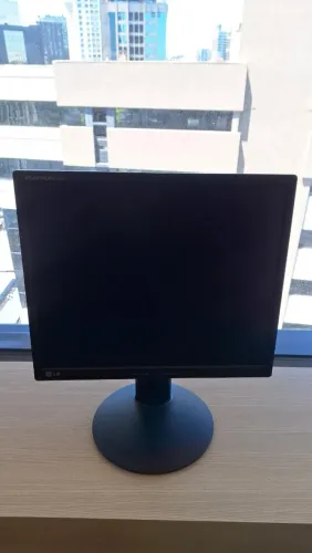 Monitores 19 LG - FLATRON L1942P