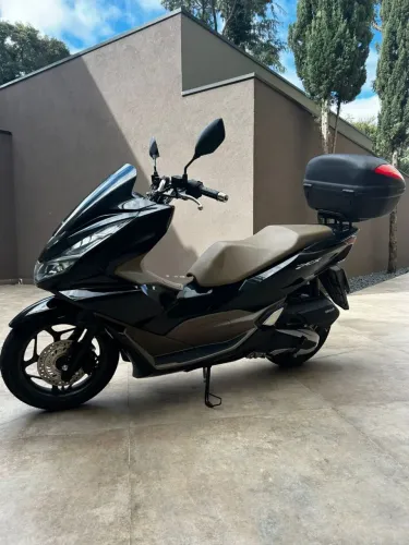 PCX semi nova com menor kilometragem