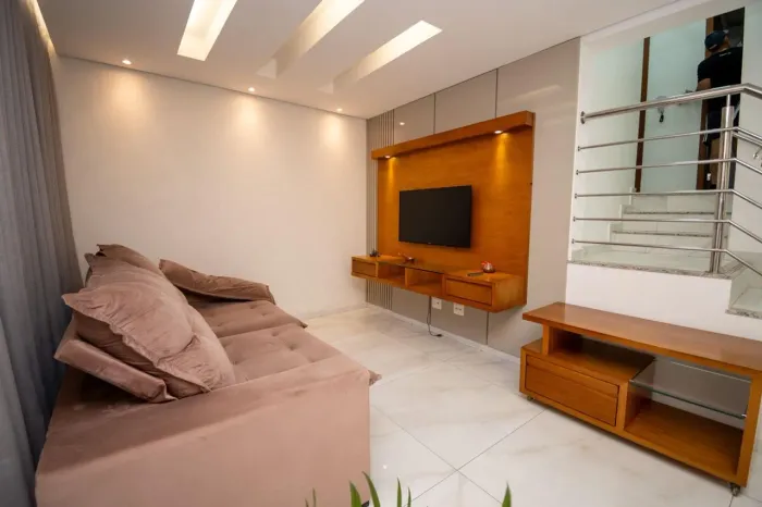 Casa à Venda - Betânia, 2 Quartos, 306 m2