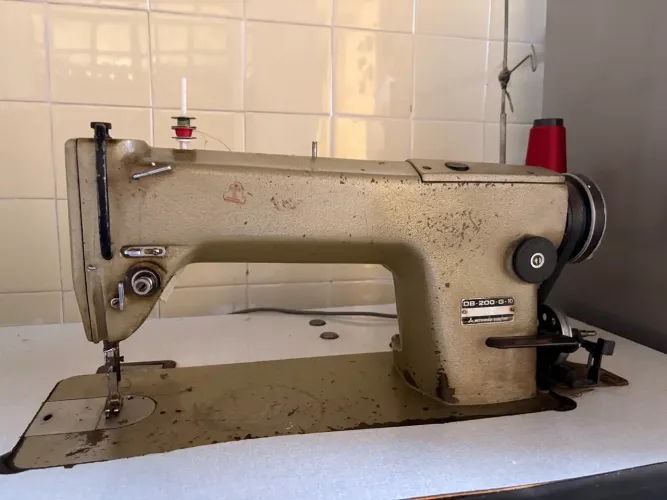 Máquina de costura - Reta - Mitsubishi
