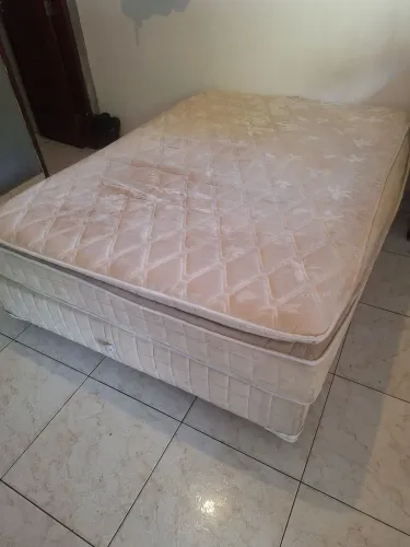 CAMA CASAL COM BAU - USADA