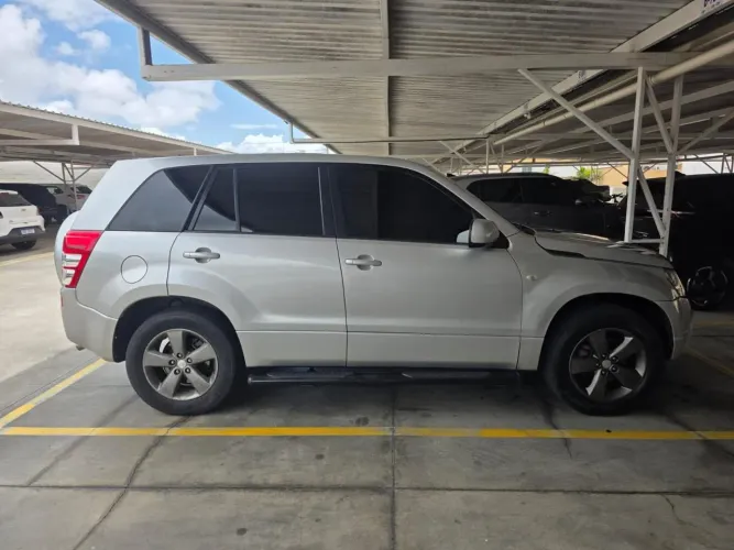 Suzuki Grand Vitara 2.0 16V 4x2/4x4 5P Aut. 2010