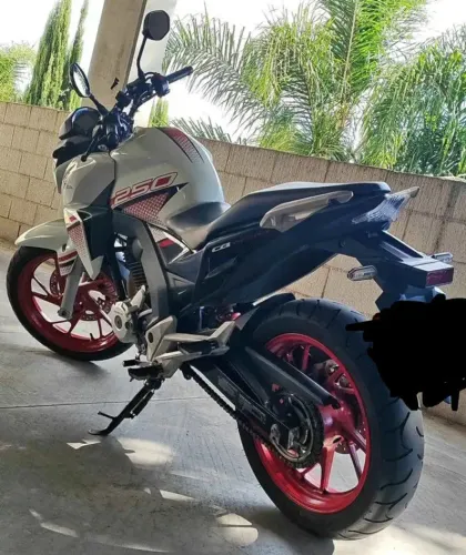 Honda CB 250F 2022