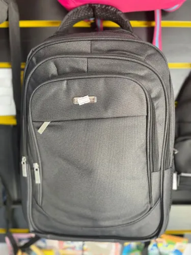 Mochila universitária reforçada 