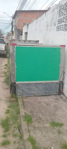 Baú para carro a venda 