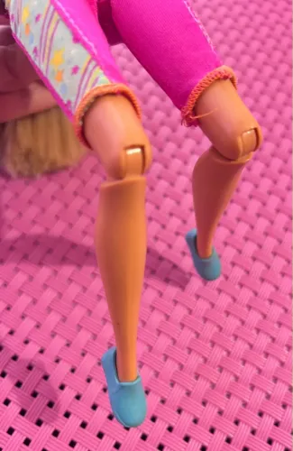 Barbie Walking Tawny 2006
